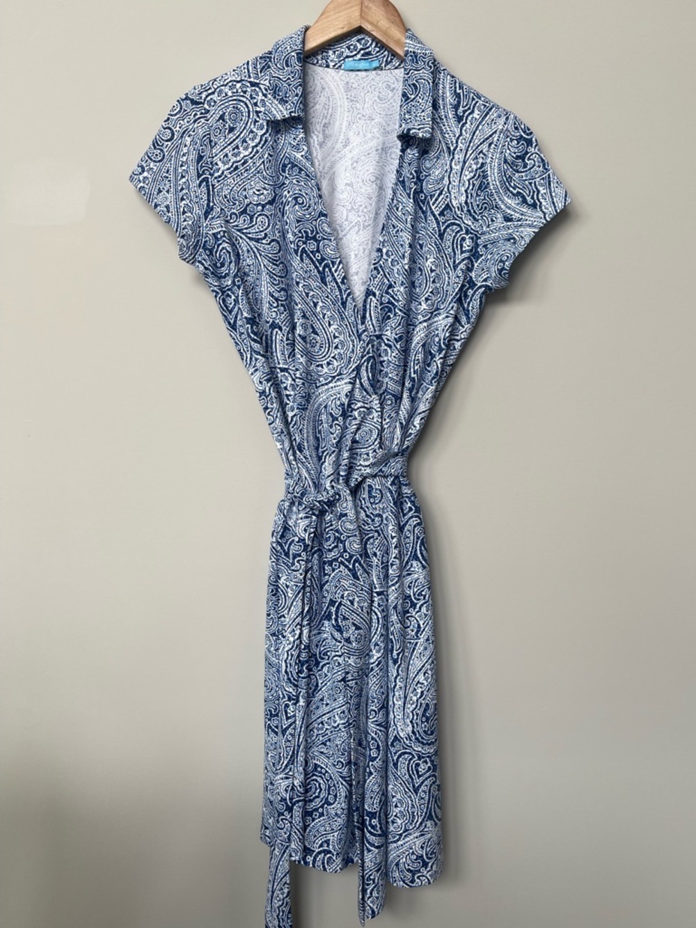 J. McLaughlin | Blue Paisley Grid Collared Wrap Dress Catalina Cloth Coastal Med